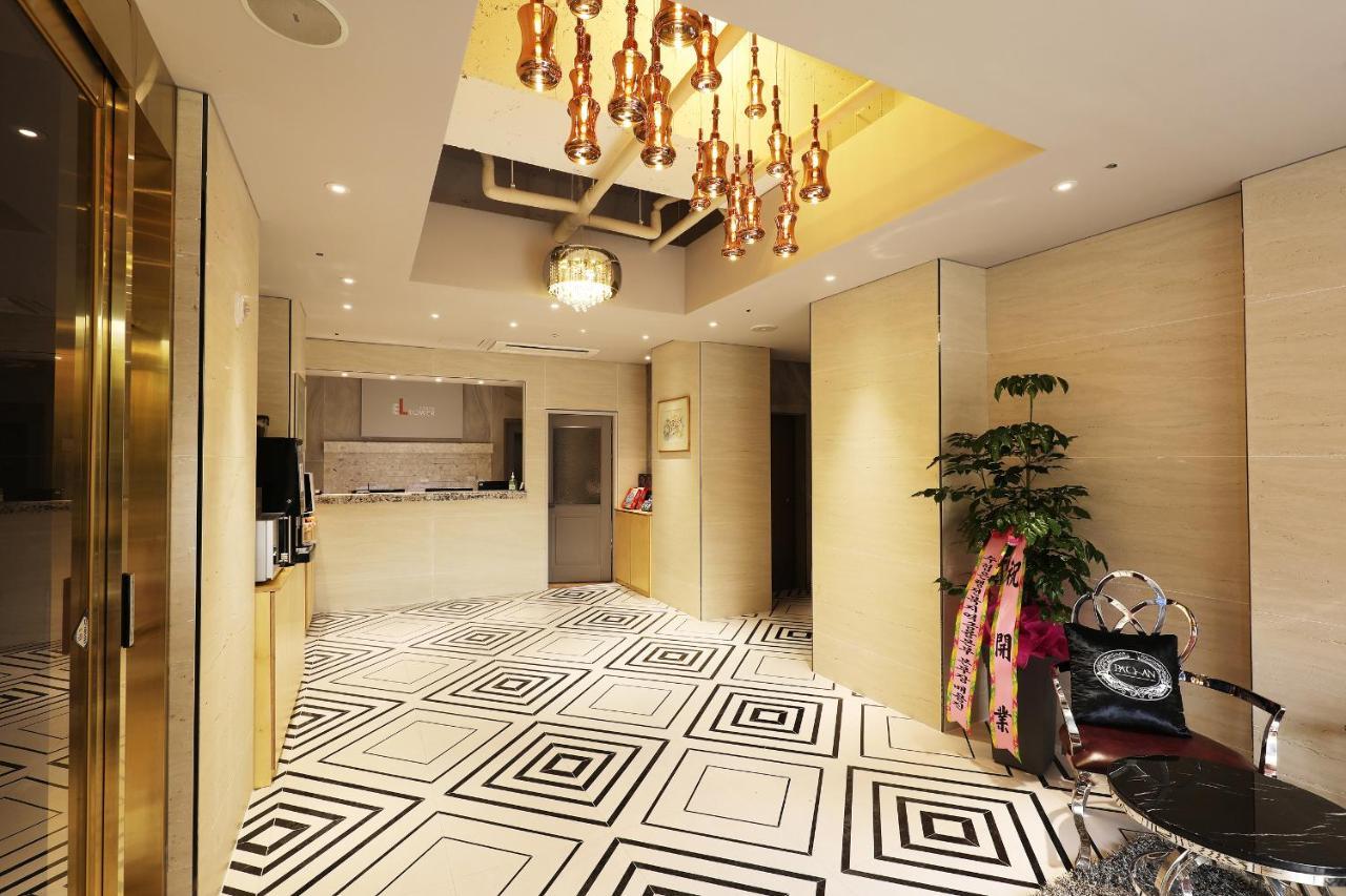 El Tower Hotel Gunsan Exterior photo